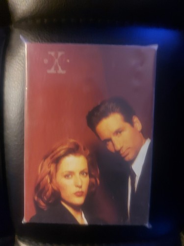 Files season card - season,