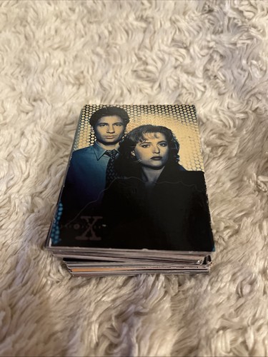 Files season complete base - x-files,